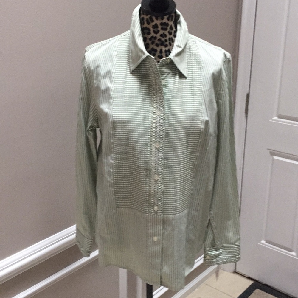 NWT Jones New York women’s blouse new